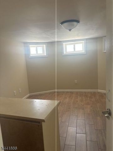 637 Parker St 2, Newark City, NJ 07104