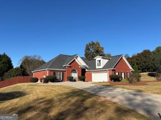 145 Glynnshire Court, Covington, GA 30016