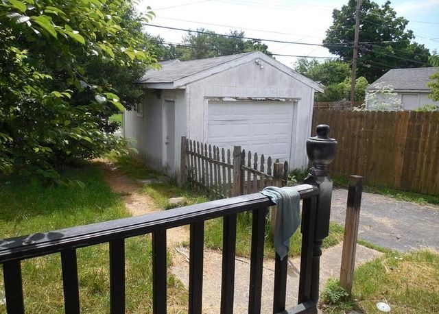 884 S Hague Avenue, Columbus, OH 43204