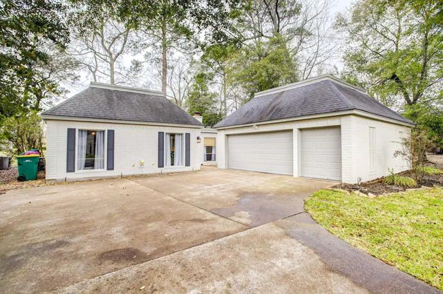 260 Point Clear Drive, Conroe, TX 77304