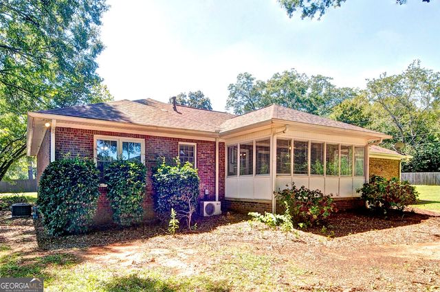 2520 Morningside Drive, Austell, GA 30106