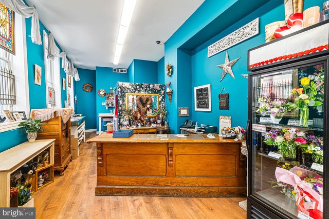 637 N 2ND ST, Philadelphia, PA 19123