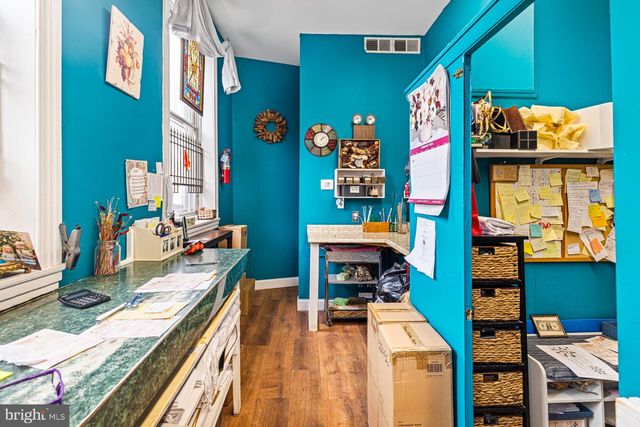 637 N 2ND ST, Philadelphia, PA 19123