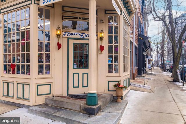 637 N 2ND ST, Philadelphia, PA 19123