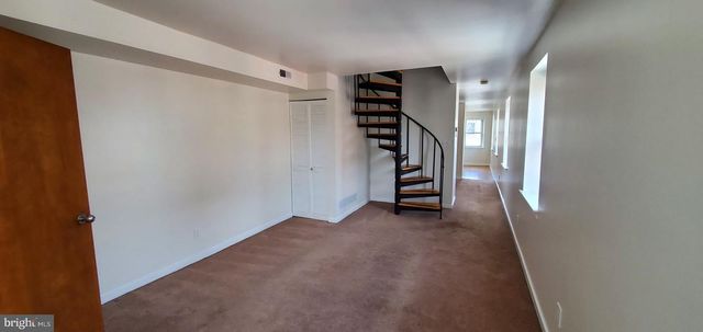 637 N 2ND ST, Philadelphia, PA 19123