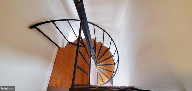 637 N 2ND ST, Philadelphia, PA 19123