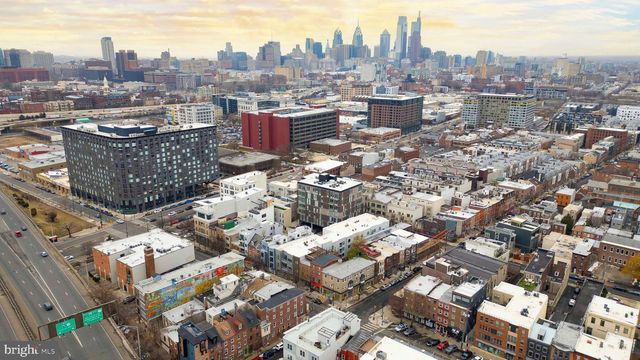 637 N 2ND ST, Philadelphia, PA 19123