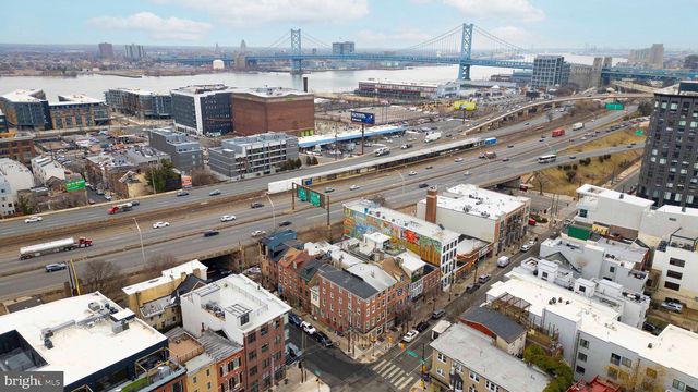 637 N 2ND ST, Philadelphia, PA 19123