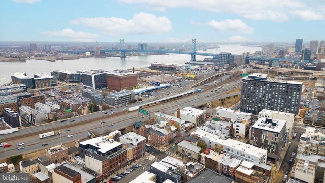 637 N 2ND ST, Philadelphia, PA 19123