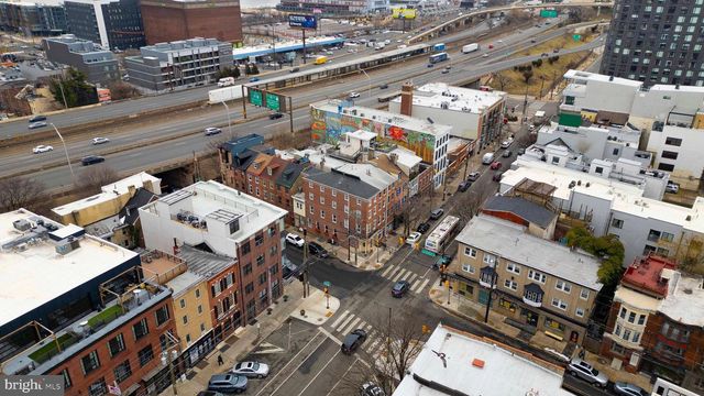 637 N 2ND ST, Philadelphia, PA 19123