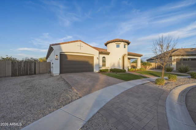 3130 E Valencia Drive, Phoenix, AZ 85042