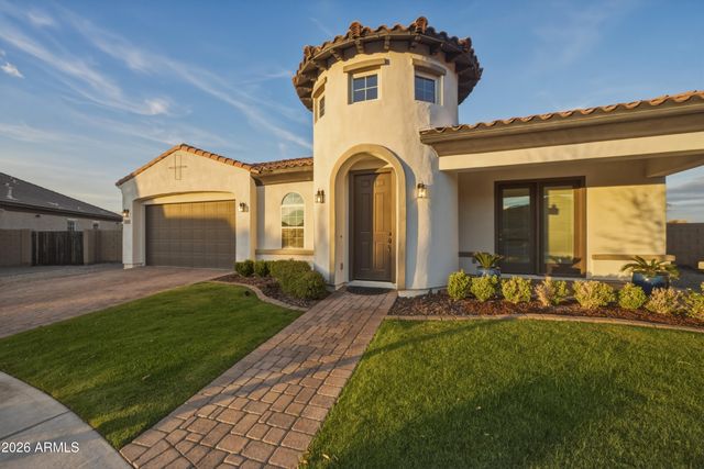 3130 E Valencia Drive, Phoenix, AZ 85042