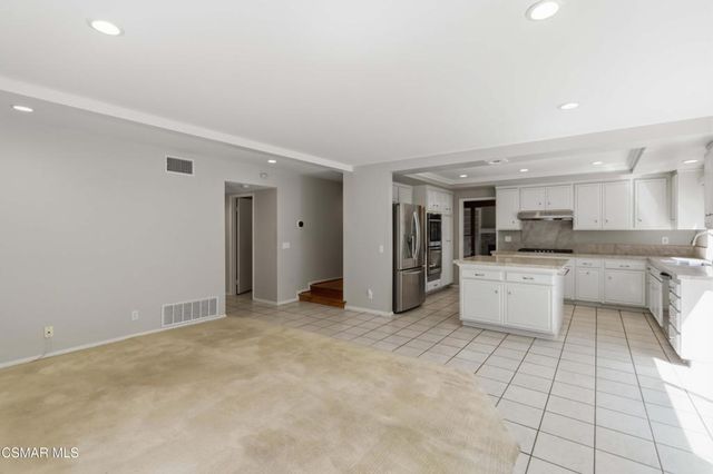 452 Newcastle Street, Thousand Oaks, CA 91361