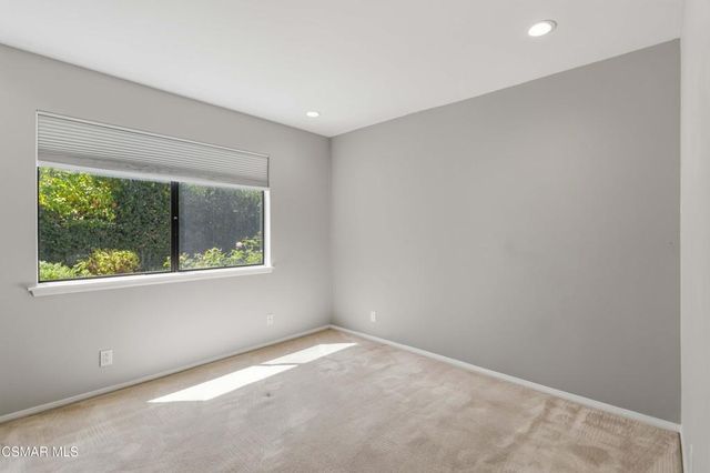 452 Newcastle Street, Thousand Oaks, CA 91361