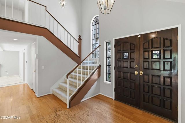 452 Newcastle Street, Thousand Oaks, CA 91361