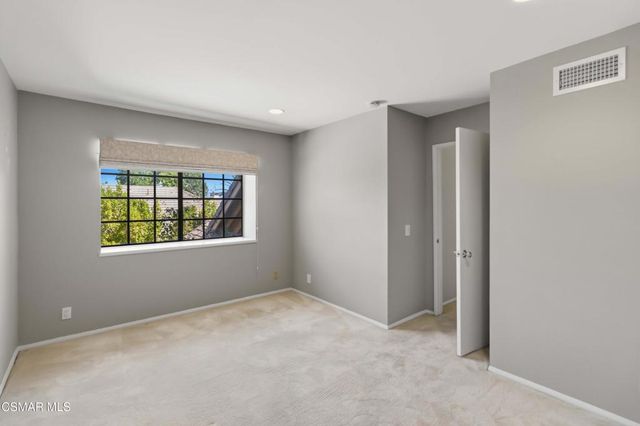 452 Newcastle Street, Thousand Oaks, CA 91361