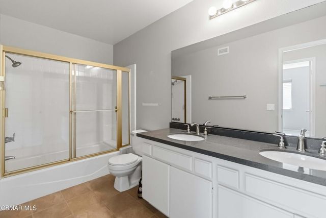 452 Newcastle Street, Thousand Oaks, CA 91361