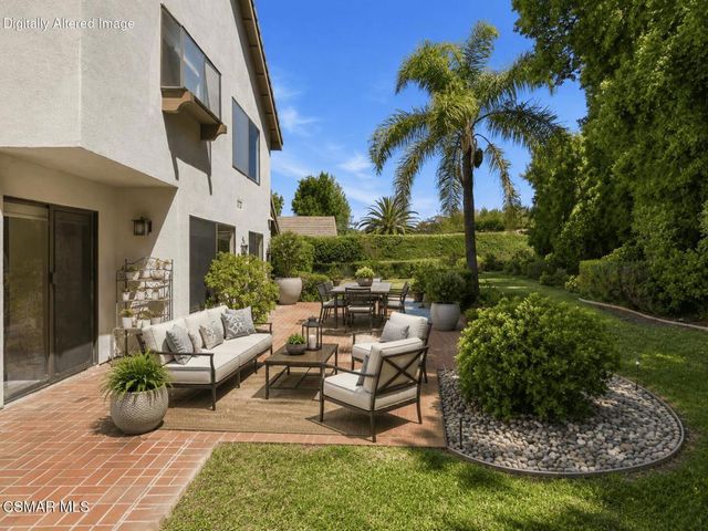 452 Newcastle Street, Thousand Oaks, CA 91361