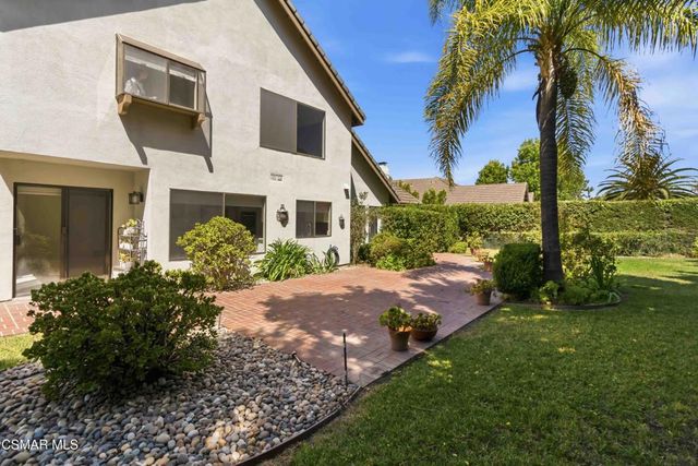 452 Newcastle Street, Thousand Oaks, CA 91361