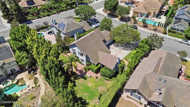 452 Newcastle Street, Thousand Oaks, CA 91361