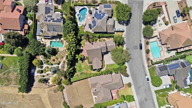 452 Newcastle Street, Thousand Oaks, CA 91361