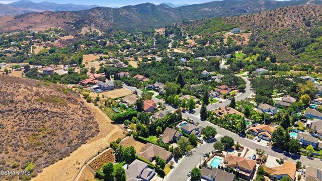 452 Newcastle Street, Thousand Oaks, CA 91361