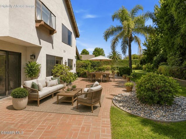 452 Newcastle Street, Thousand Oaks, CA 91361