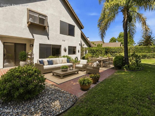 452 Newcastle Street, Thousand Oaks, CA 91361