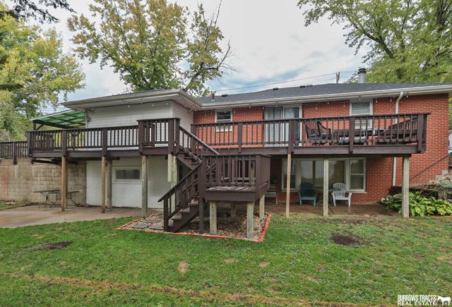 6045 Leighton Avenue, Lincoln, NE 68505