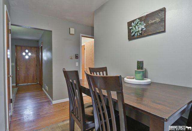 6045 Leighton Avenue, Lincoln, NE 68505