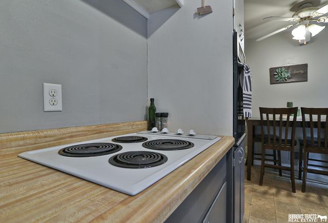 6045 Leighton Avenue, Lincoln, NE 68505