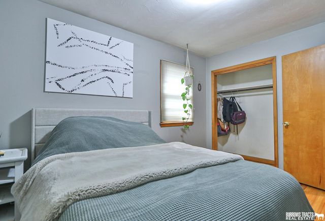 6045 Leighton Avenue, Lincoln, NE 68505