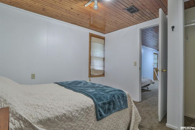 6045 Leighton Avenue, Lincoln, NE 68505