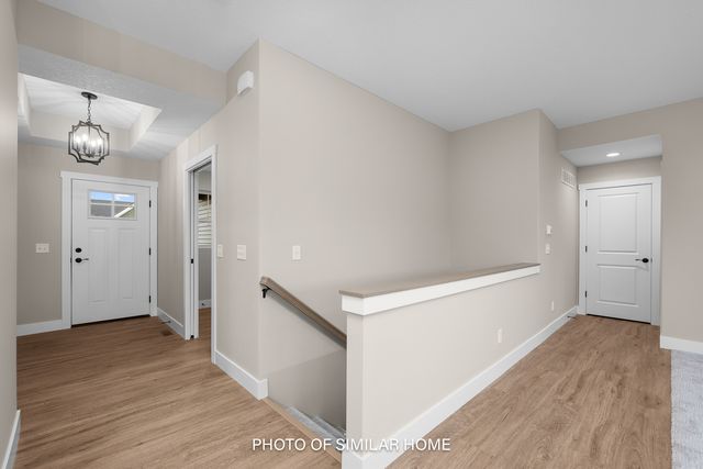 6303 College Avenue, Davenport, IA 52807