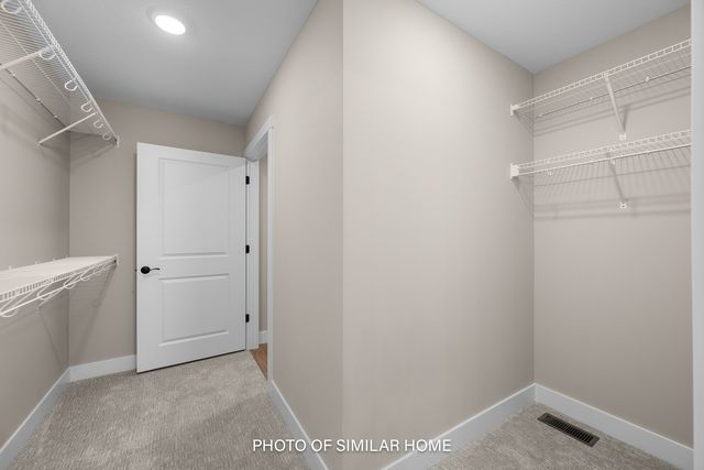 6303 College Avenue, Davenport, IA 52807