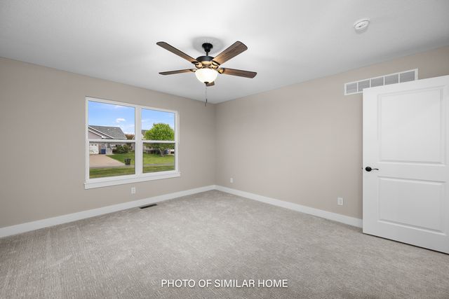 6303 College Avenue, Davenport, IA 52807