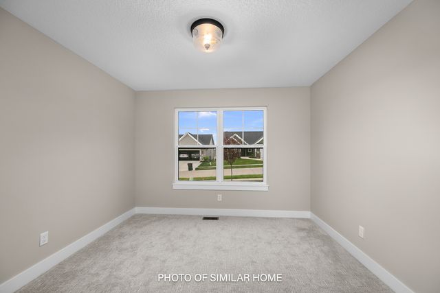 6303 College Avenue, Davenport, IA 52807
