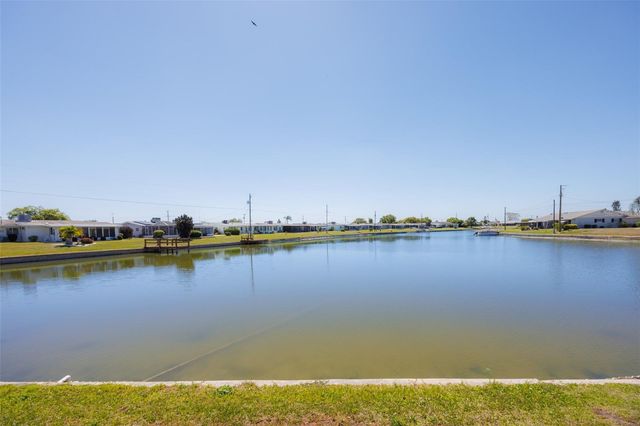 1704 DANBURY DRIVE, Sun City Center, FL 33573