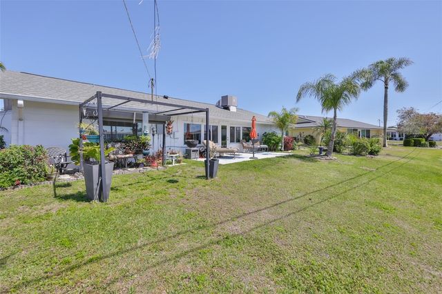 1704 DANBURY DRIVE, Sun City Center, FL 33573