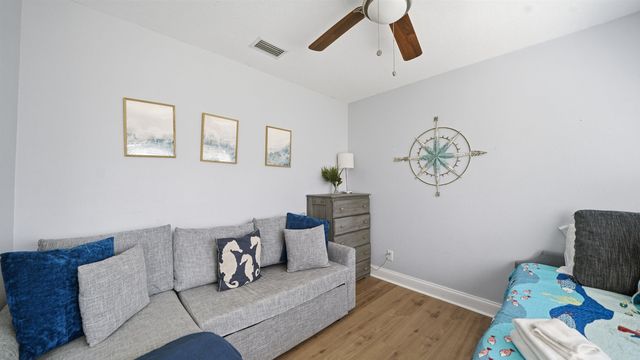 3 Ferdinand Ln, Palm Coast, FL 32137