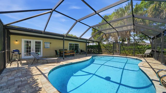 3 Ferdinand Ln, Palm Coast, FL 32137