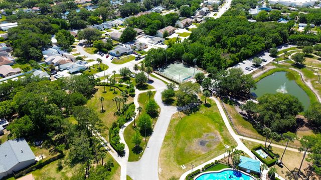 3 Ferdinand Ln, Palm Coast, FL 32137