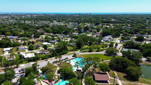 3 Ferdinand Ln, Palm Coast, FL 32137