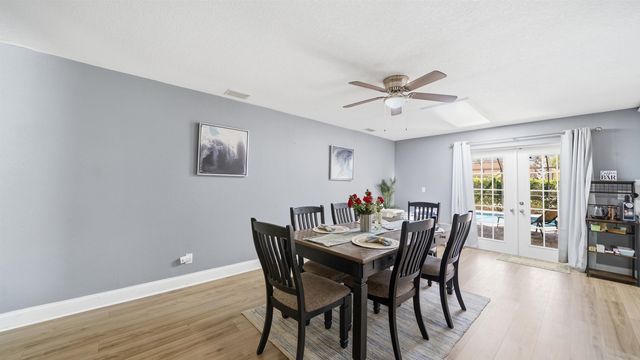 3 Ferdinand Ln, Palm Coast, FL 32137