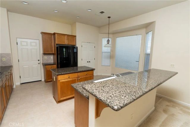 8185 Lakeshore Drive, Chowchilla, CA 93610