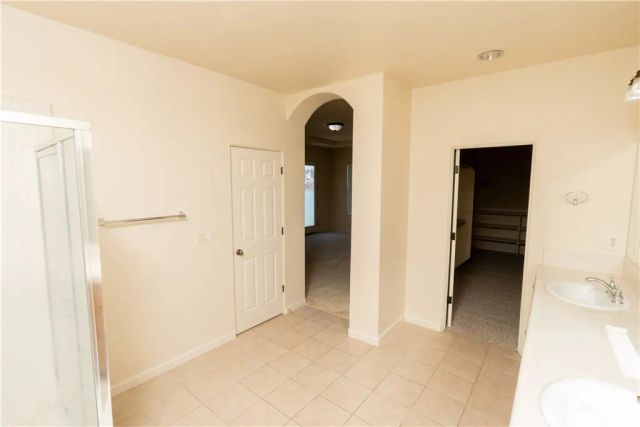 8185 Lakeshore Drive, Chowchilla, CA 93610