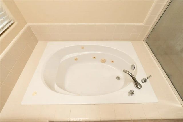 8185 Lakeshore Drive, Chowchilla, CA 93610