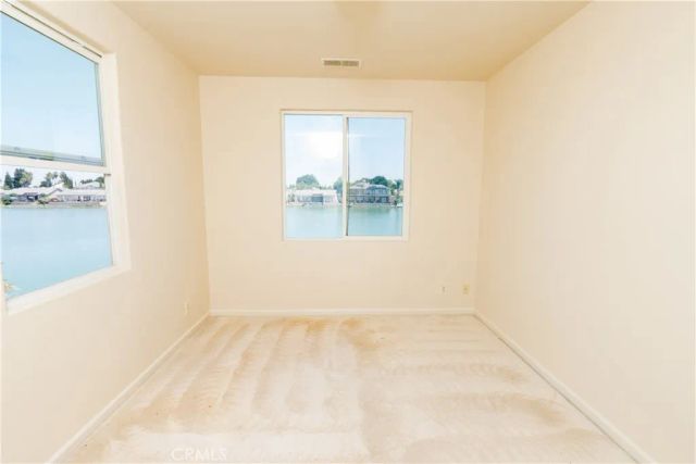 8185 Lakeshore Drive, Chowchilla, CA 93610