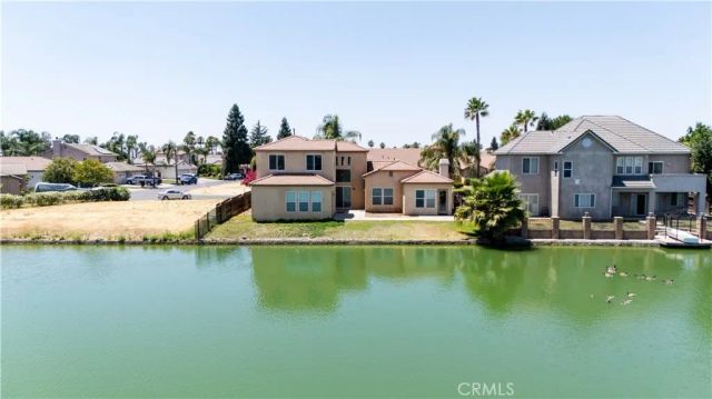 8185 Lakeshore Drive, Chowchilla, CA 93610