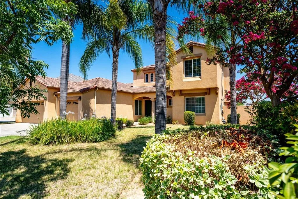 8185 Lakeshore Drive, Chowchilla, CA 93610